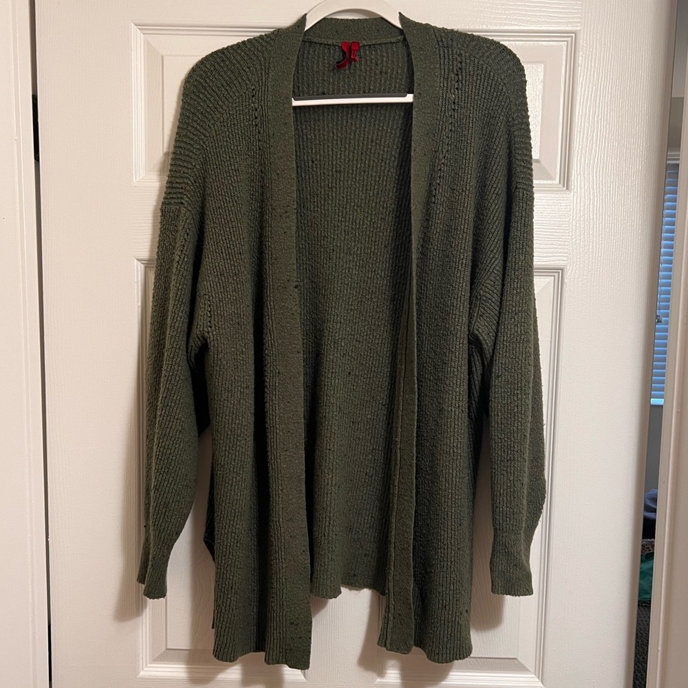 Olive green cardigan 💚